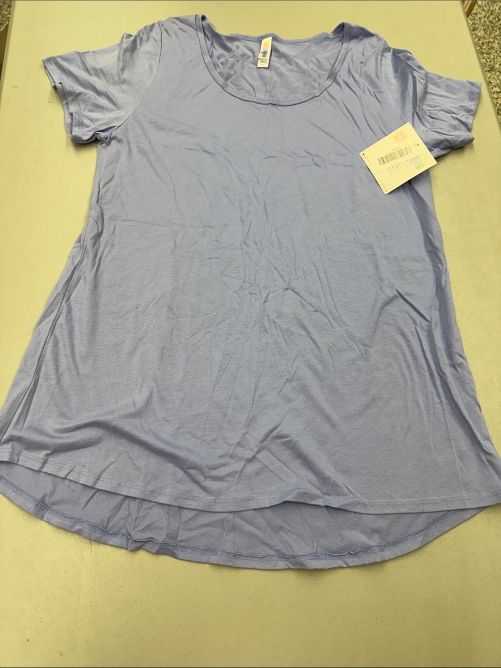Lularoe Lavender Women's Scoop Neck Classic Tee top shirt